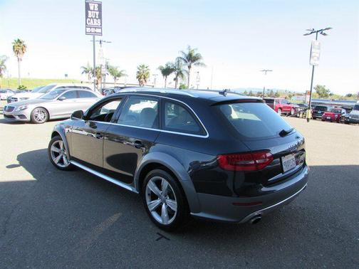 Moonlight Blue Metallic 2013 Audi allroad 2.0T Premium Plus