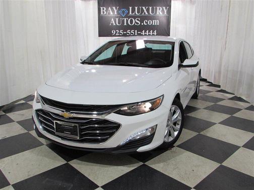 Summit White 2023 Chevrolet Malibu FWD 1LT
