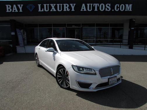 White Platinum Tri-Coat 2018 Lincoln MKZ Reserve I