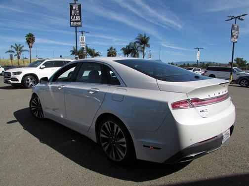 White Platinum Tri-Coat 2018 Lincoln MKZ Reserve I