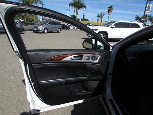 White Platinum Tri-Coat 2018 Lincoln MKZ Reserve I