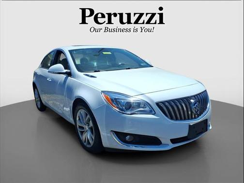 Summit White 2017 Buick Regal Turbo Premium II