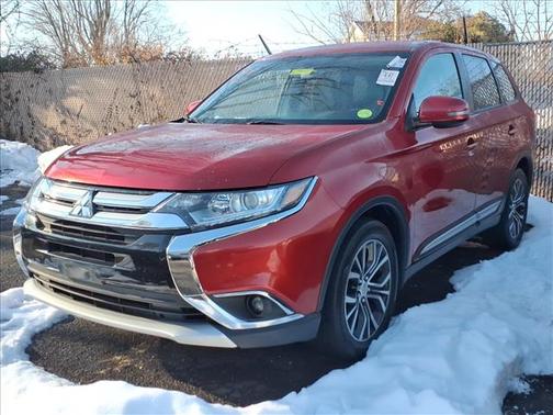 2016 Mitsubishi Outlander SE