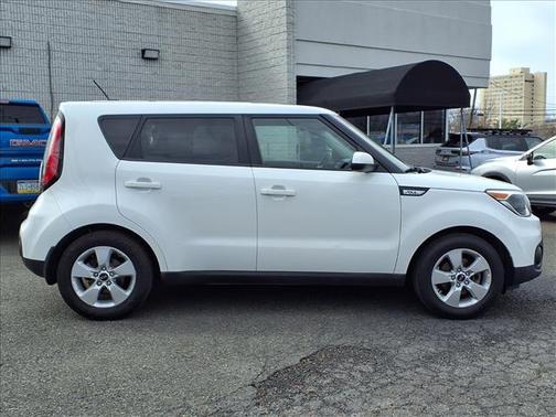 2017 Kia Soul Base