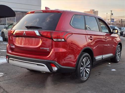 2019 Mitsubishi Outlander SE