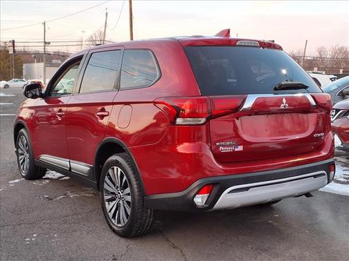 2019 Mitsubishi Outlander SE