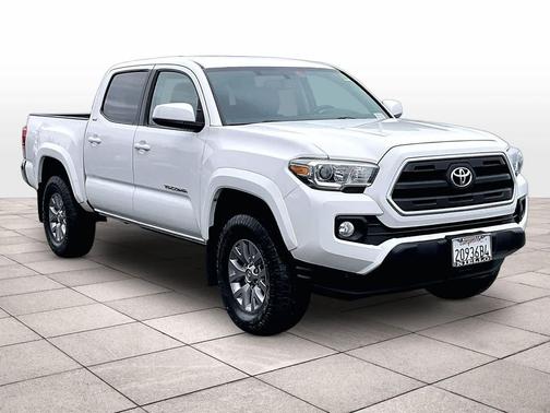 2016 Toyota Tacoma SR5