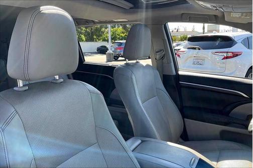 2014 Toyota Highlander Limited