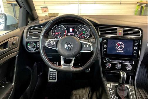 2020 Volkswagen Golf GTI 2.0T SE DSG