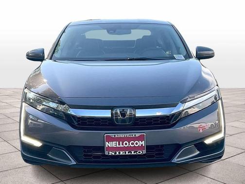 Modern Steel Metallic 2018 Honda Clarity Plug-In Hybrid Base