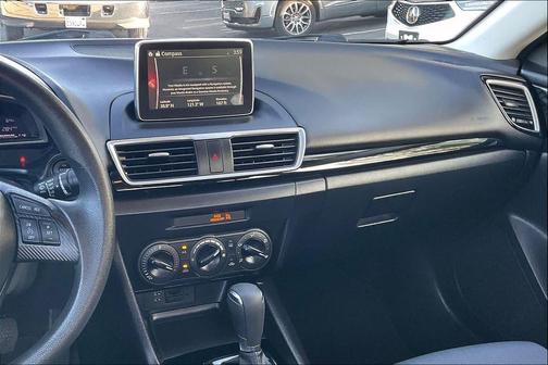 2016 Mazda Mazda3 i Sport