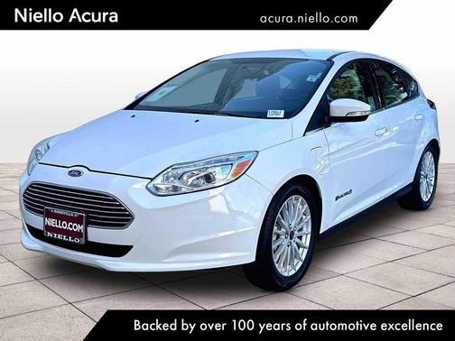 White Platinum Metallic Tri-Coat 2018 Ford Focus Electric Base