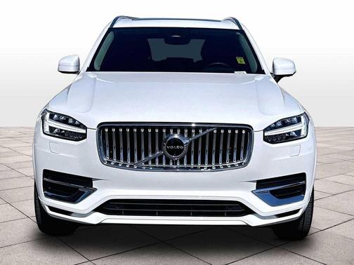 Crystal White Metallic 2024 Volvo XC90 Recharge Plug-In Hybrid T8 Plus Bright Theme 7-Seater