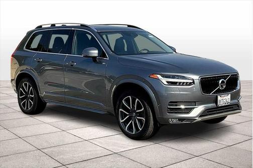 2018 Volvo XC90 T6 Momentum
