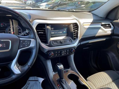 Summit White 2019 GMC Acadia SLE-1