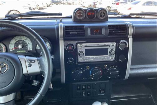 2014 Toyota FJ Cruiser Base