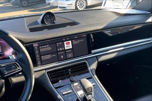 2021 Porsche Panamera RWD