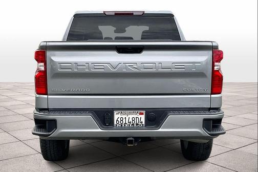 2025 Chevrolet Silverado 1500 Custom