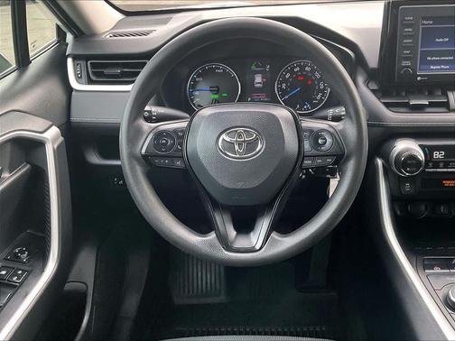 2022 Toyota RAV4 Hybrid LE