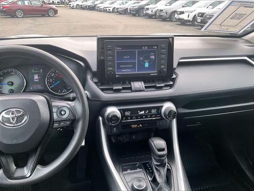 2022 Toyota RAV4 Hybrid LE
