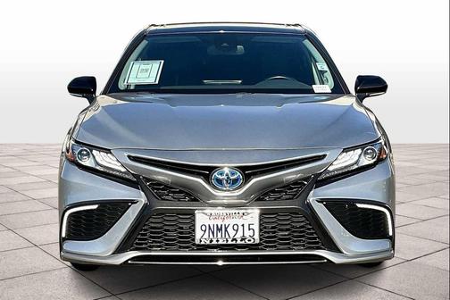 2024 Toyota Camry Hybrid SE