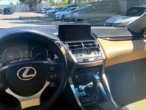 Eminent White Pearl 2019 Lexus NX 300h Base