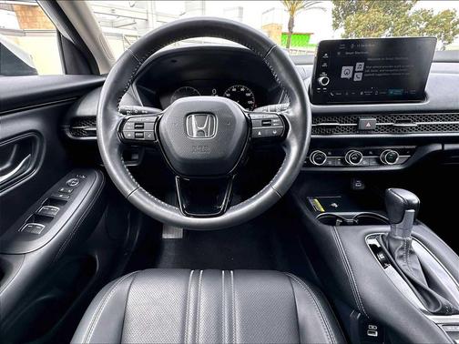 Platinum White Pearl 2023 Honda HR-V EX-L