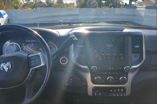 2020 RAM 2500 Laramie Crew Cab 4X4 6'4' Box