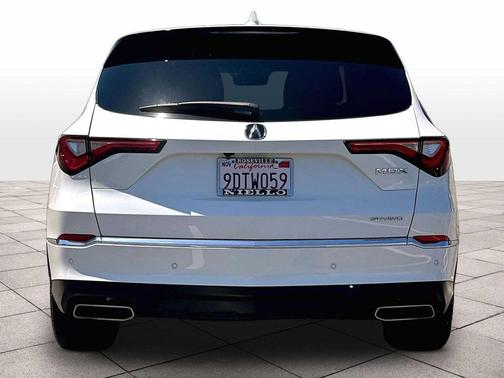 Platinum White Pearl 2023 Acura MDX Technology Package