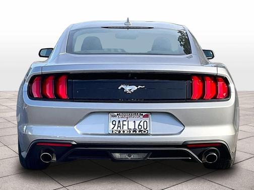 2021 Ford Mustang EcoBoost