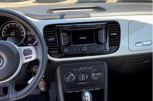 2015 Volkswagen Beetle 1.8T