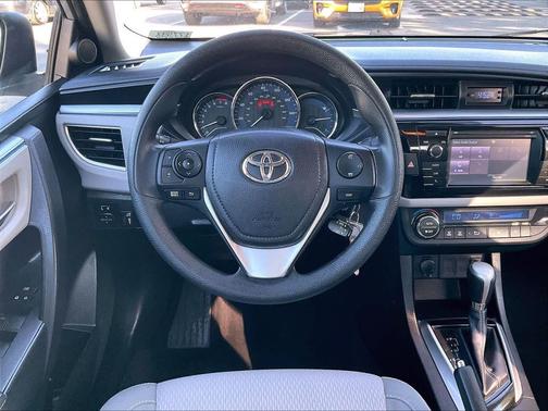 Classic Silver Metallic 2014 Toyota Corolla LE