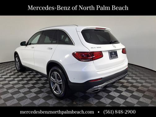2022 Mercedes-Benz GLC 300 