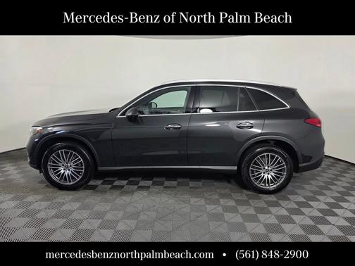 Graphite Grey Metallic 2026 Mercedes-Benz GLC 300 Base