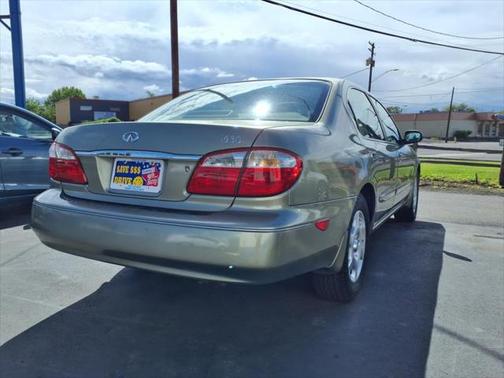 2000 INFINITI I30 Base