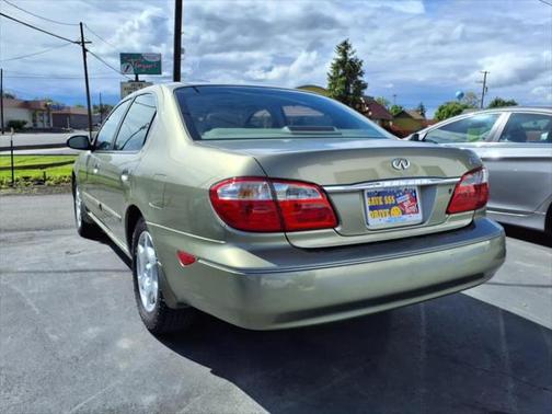2000 INFINITI I30 Base