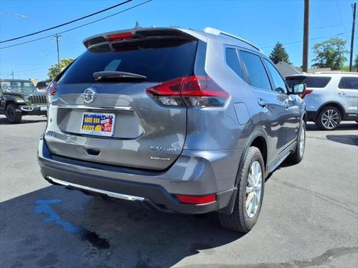 2018 Nissan Rogue SV
