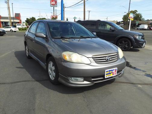 2003 Toyota Corolla LE