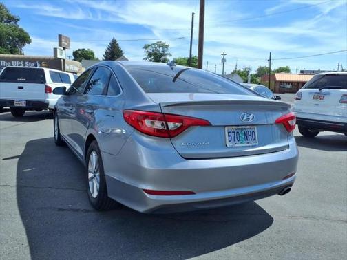 2016 Hyundai SONATA SE