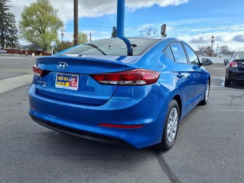 2018 Hyundai ELANTRA SE