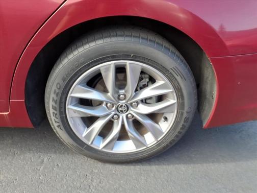 2022 Toyota Avalon XLE