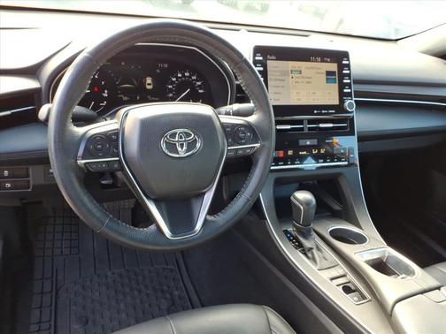 2022 Toyota Avalon XLE