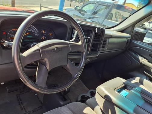 2005 Chevrolet Silverado 2500 LS H/D Crew Cab