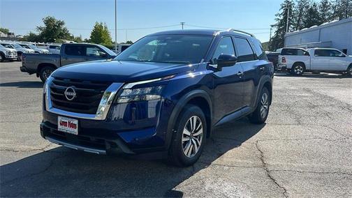 2025 Nissan Pathfinder SL 4WD