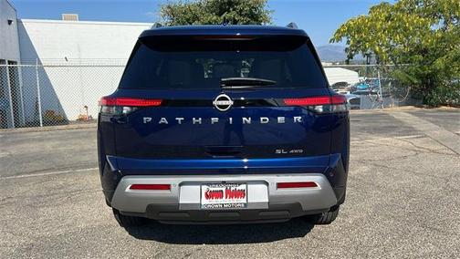 2025 Nissan Pathfinder SL 4WD