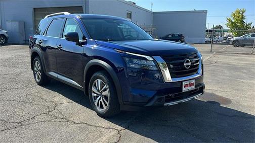 2025 Nissan Pathfinder SL 4WD