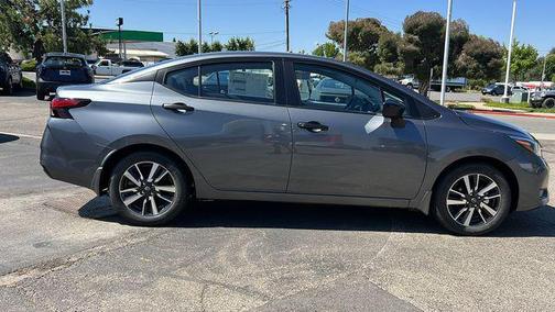 2025 Nissan Versa 1.6 S