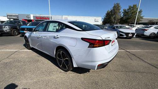 2025 Nissan Altima SR AWD