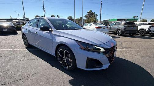 2025 Nissan Altima SR AWD