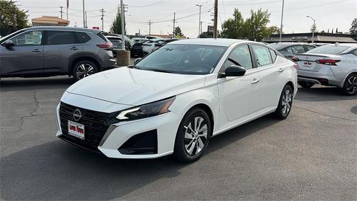 2025 Nissan Altima S FWD